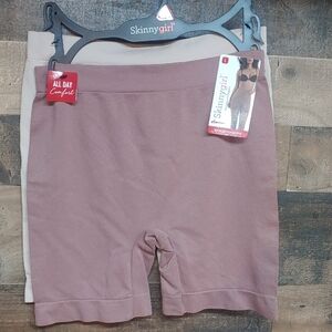 Skinnygirl Seamless Shorts - Mauve and Beige